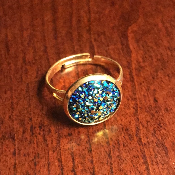 Adjustable Ring - Picture 2 of 4